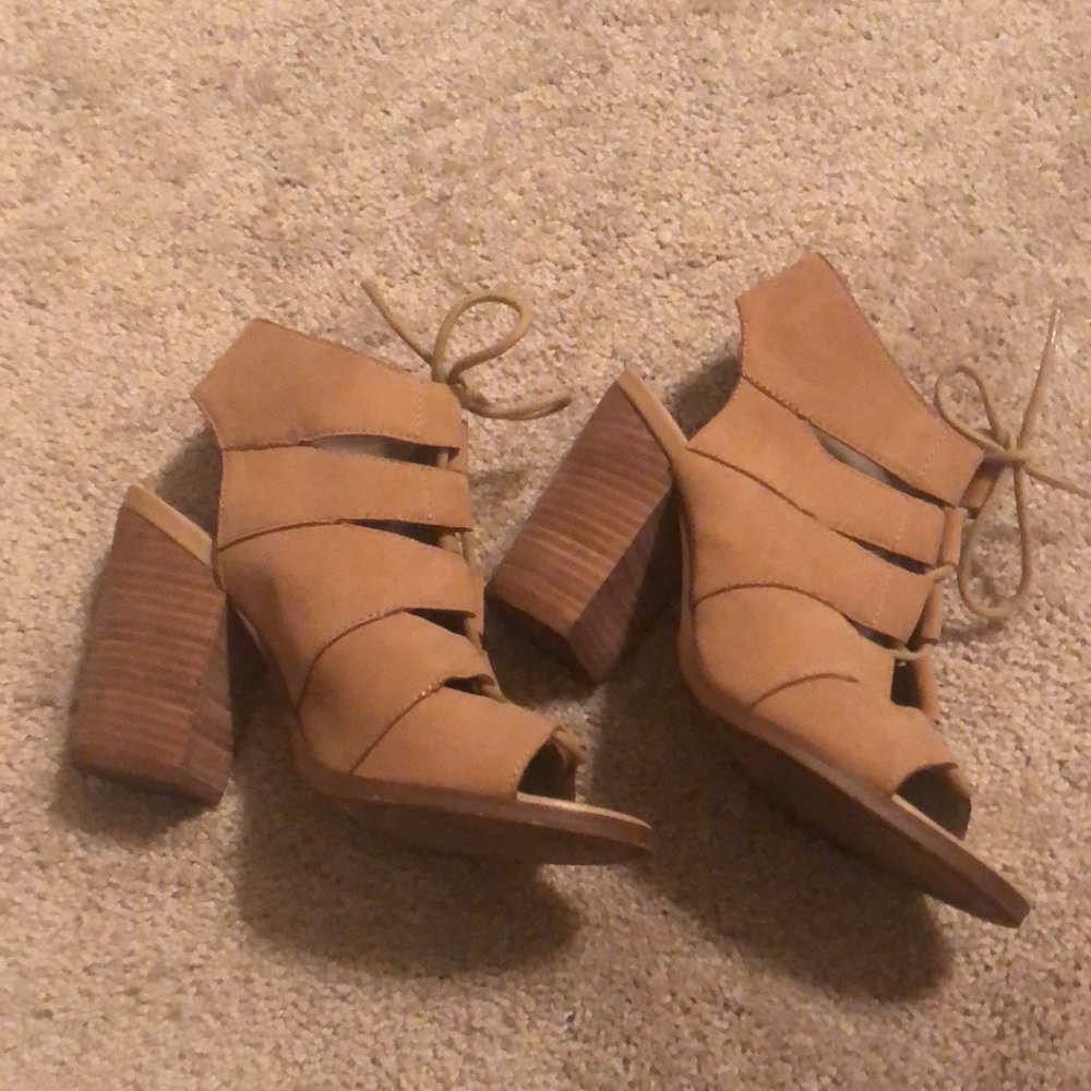 Hinge booties/sandals